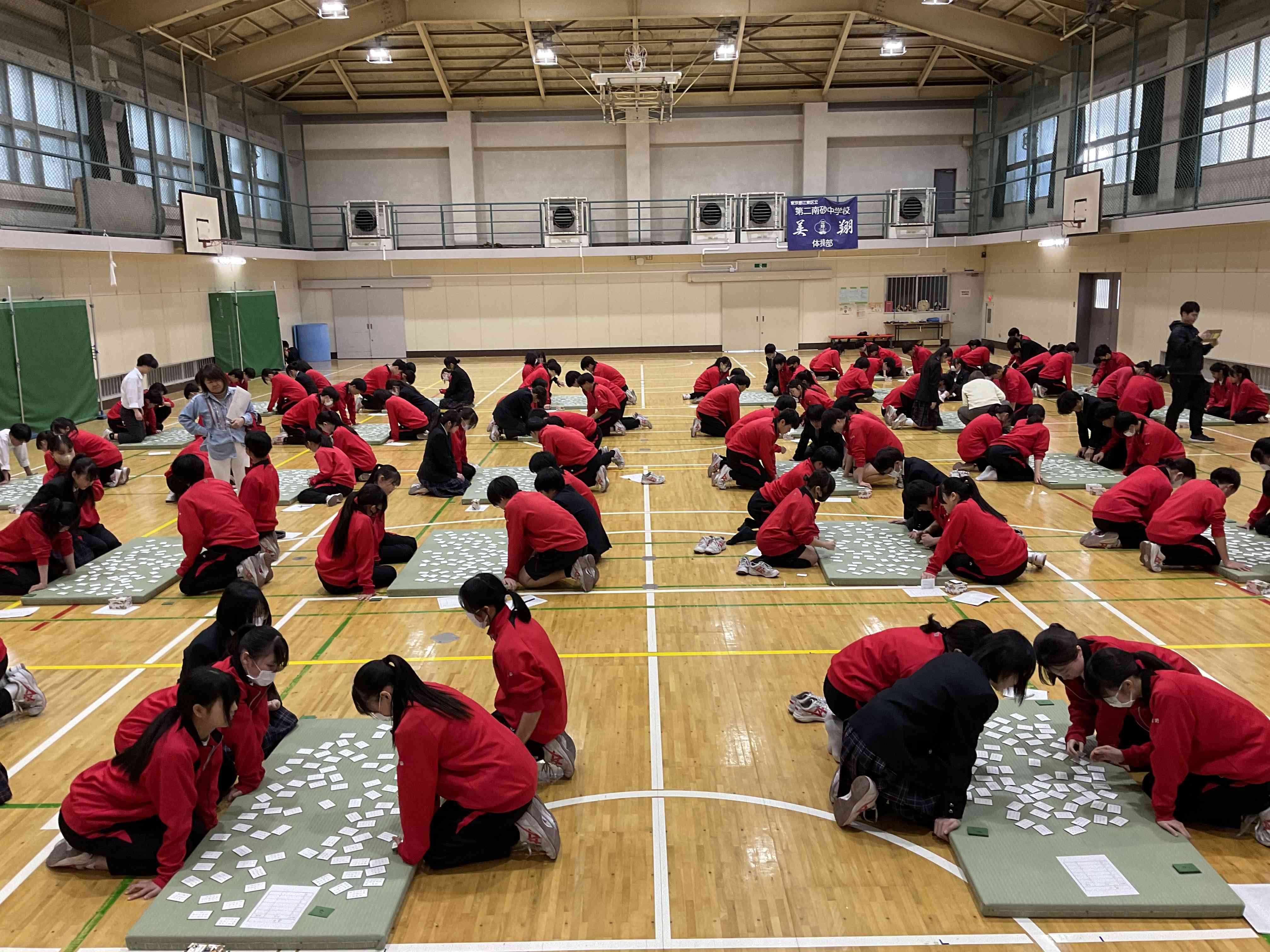 F80EF5A9-9AFF-447B-AD10-4BA6CEAE15E8