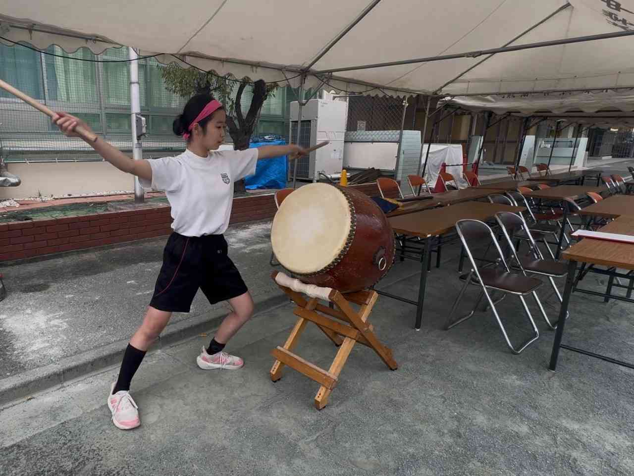 10